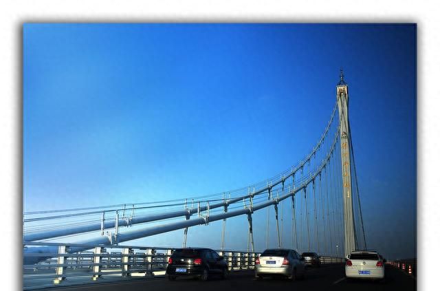 特大跨海大桥——青岛胶州湾大桥，工程总投资95.3亿元