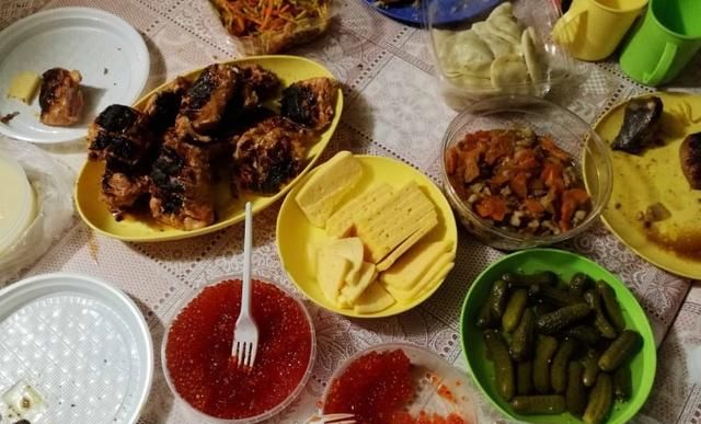俄罗斯家庭的一日三餐，都爱吃些什么，很像哈尔滨风味